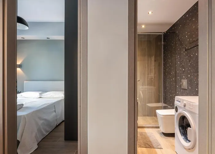 Appartement Hippocrates Bound By Binobi!